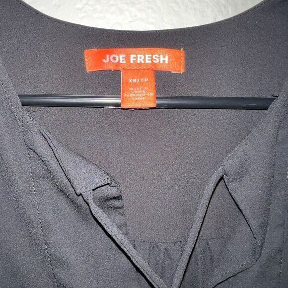 ❄️ LADIES JOE FRESH LIGHTWEIGHT TOP- size XS - Picture 2 of 3